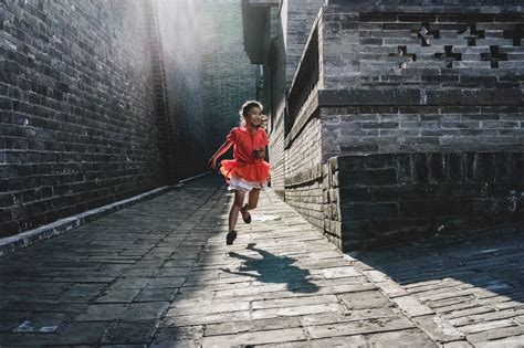 7 things you must know to run a photo contest on Facebook .